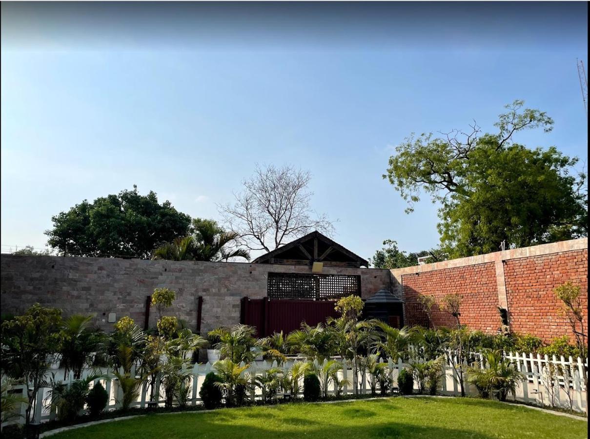 Yashmay Villa Club & Resort Gonda Dış mekan fotoğraf