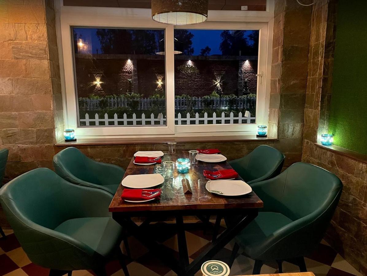 Yashmay Villa Club & Resort Gonda Dış mekan fotoğraf