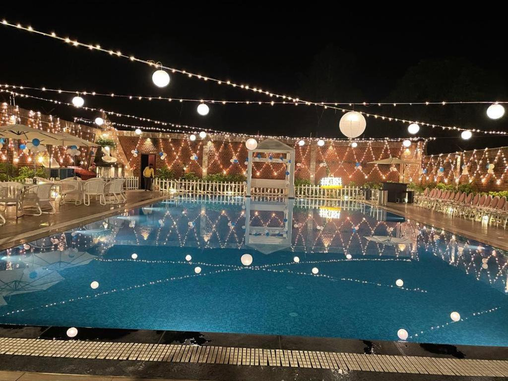 Yashmay Villa Club & Resort Gonda Dış mekan fotoğraf